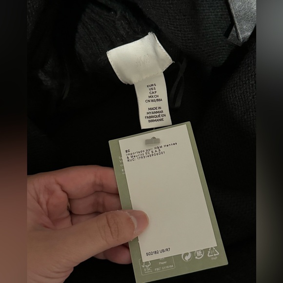 NEW H&M Black Turtleneck Sweater - Picture 4 of 4